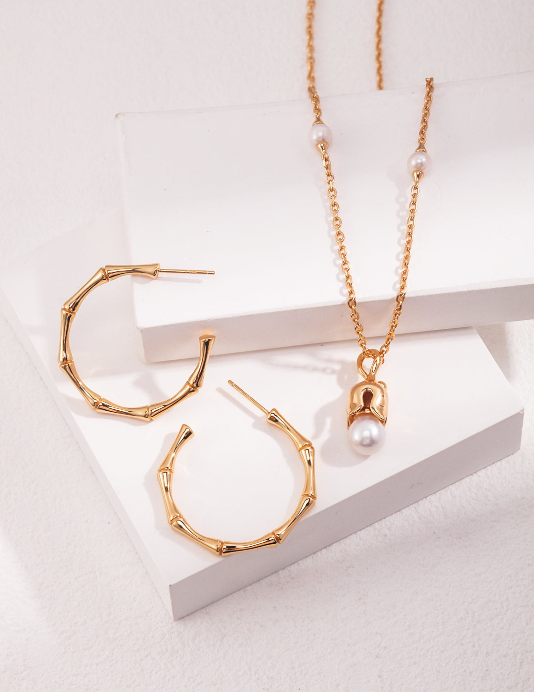 Rose Life Pearl Drop Necklace